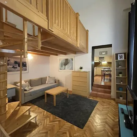 Apartament Mona In The Palace ! *