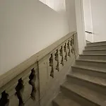 Mona In The Palace ! ブラチスラヴァ